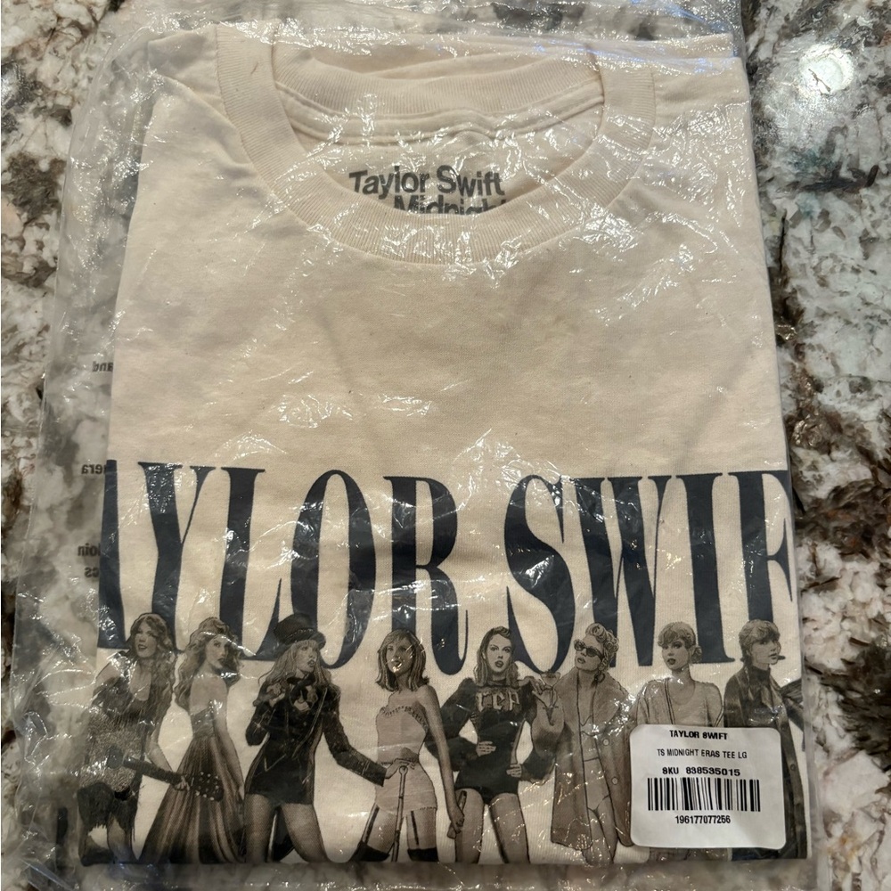 Taylor Swift White Folklore Eras T-Shirt *NEW* Large Hard to Find!!! - Picture 2 of 3